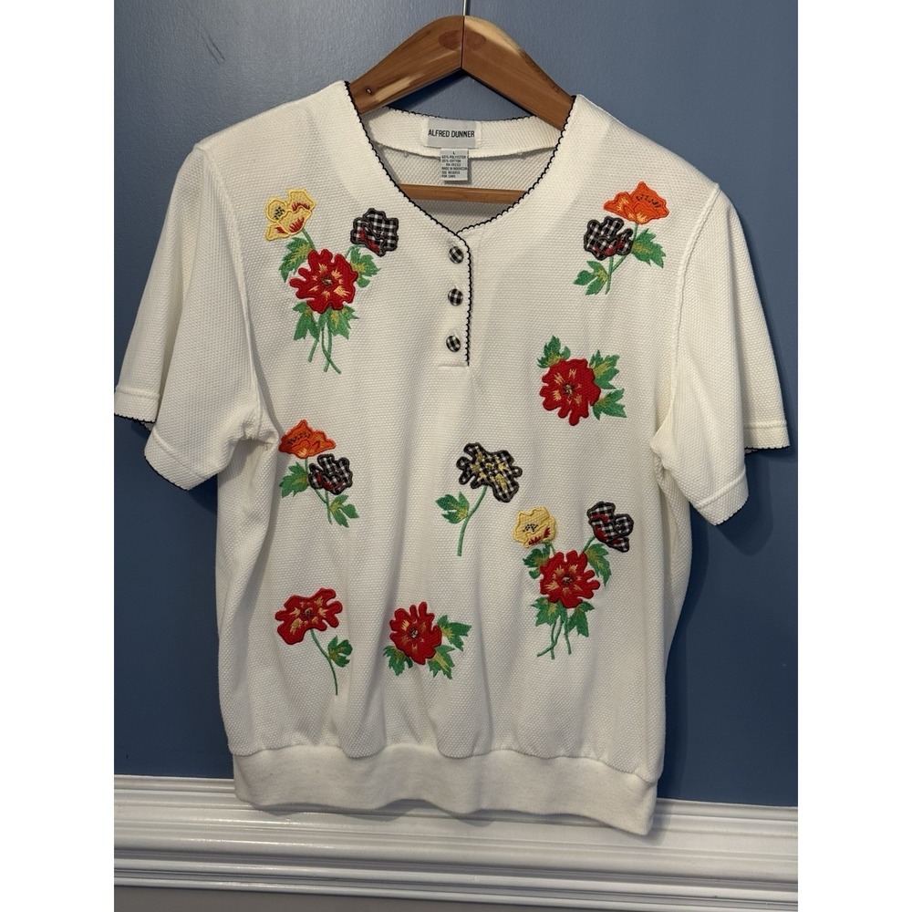Alfred Dunner Women's Floral Embroidered Knit  Vintage Grandma core Spring